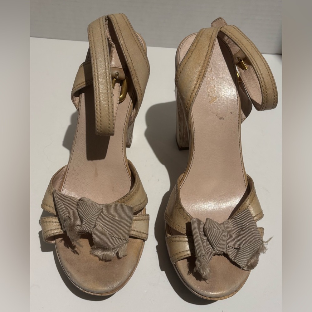 Prada Leather Bow Accents Sandals Women's Size: EU 37 US 6.5 - Statement 4” Heel